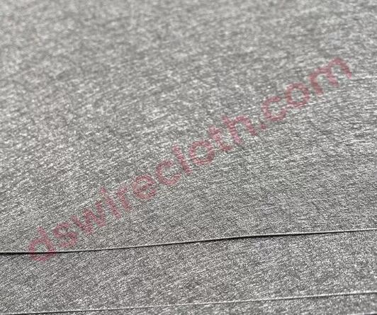 Sintered metal fibers